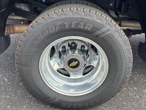 Used 2021 Chevrolet Silverado 3500 High Country AWD/4WD image 17