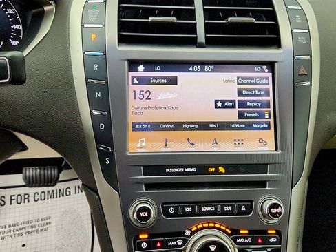 Used 2017 Lincoln MKZ Reserve FWD image 18