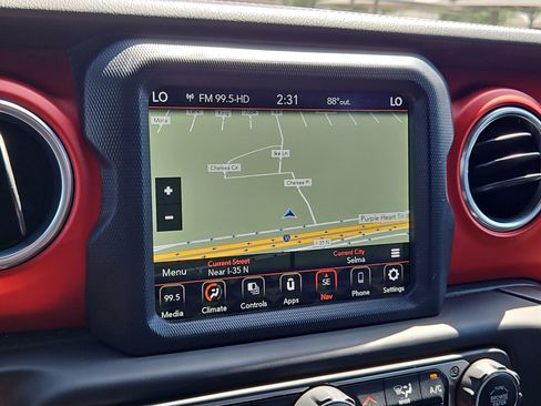 Used 2018 Jeep Wrangler Unlimited Rubicon image 19