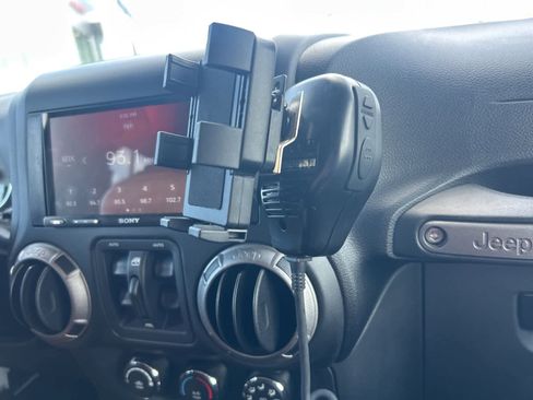 Used 2012 Jeep Wrangler Unlimited Sport image 79