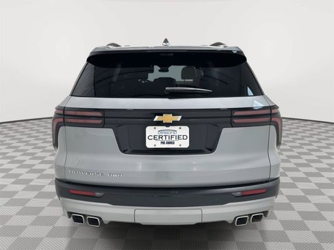 Used 2026 Chevrolet Traverse LT w/ Driver Confidence Package AWD/4WD image 4