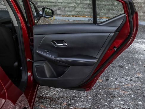 Used 2023 Nissan Sentra SV image 16