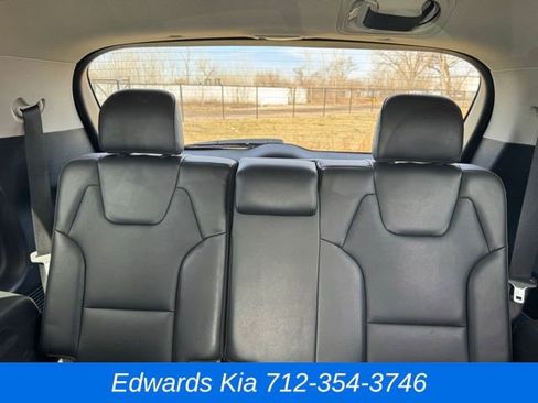 Used 2022 Kia Telluride S image 18