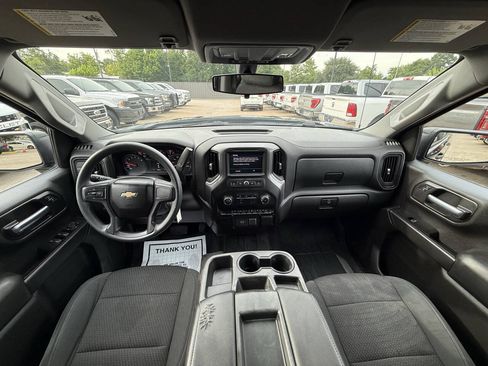 Used 2020 Chevrolet Silverado 1500 Custom w/ Custom Value Package RWD image 18