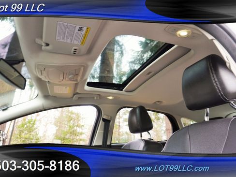 Used 2012 Ford Focus Titanium image 3