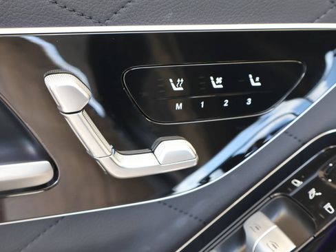 Used 2024 Mercedes-Benz S 580 4MATIC Sedan image 11