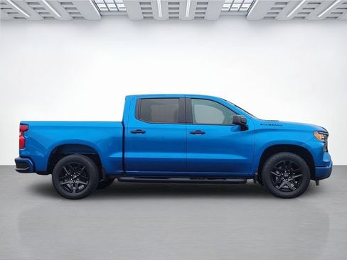 Used 2024 Chevrolet Silverado 1500 Custom w/ Turbomax Blackout Package RWD image 3