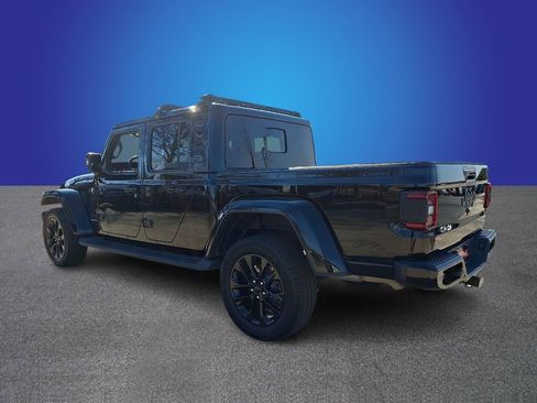 Used 2023 Jeep Gladiator Overland image 4