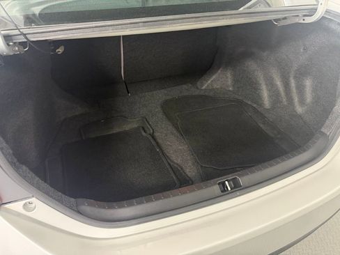 Used 2016 Toyota Corolla LE image 30