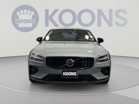 Used 2024 Volvo S60 B5 Plus AWD/4WD image 8