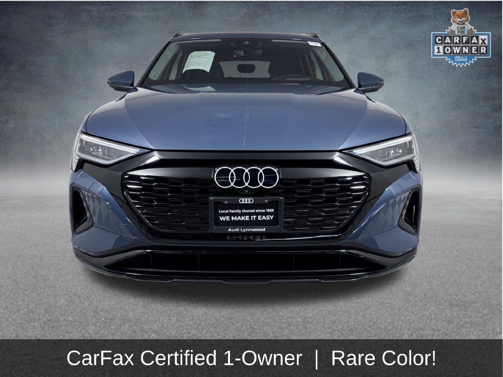 Used 2024 Audi Q8 e-tron Prestige w/ Prestige Package AWD/4WD image 2
