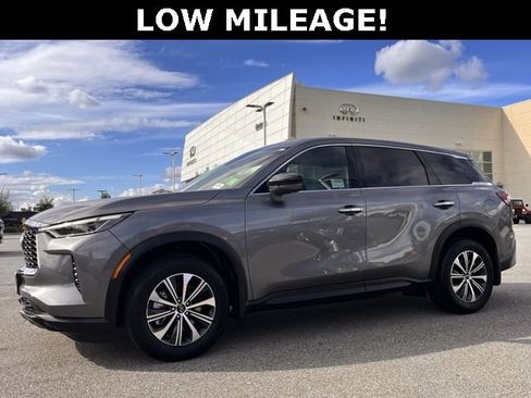 Certified 2025 INFINITI QX60 Pure image 2