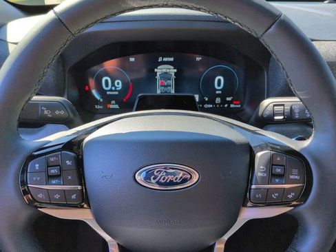 New 2026 Ford Explorer Platinum image 30