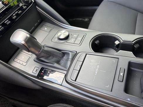 Used 2025 Lexus IS 350 F Sport RWD image 9
