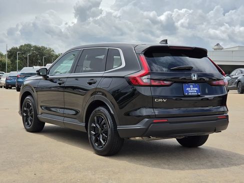 Used 2025 Honda CR-V LX image 7