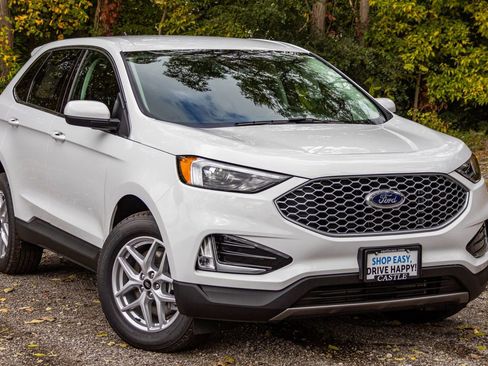 New 2024 Ford Edge SEL w/ Convenience Package image 3