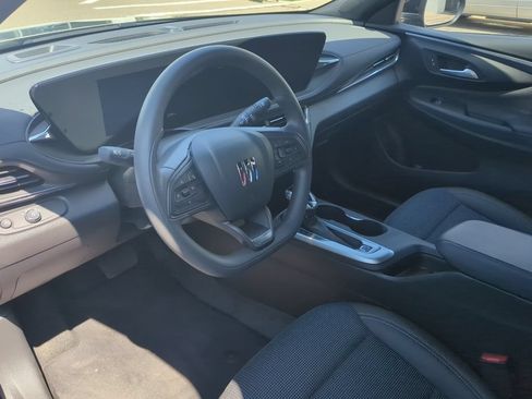 Used 2026 Buick Envista Preferred FWD image 8