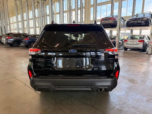 Used 2025 Subaru Forester Limited AWD/4WD image 4