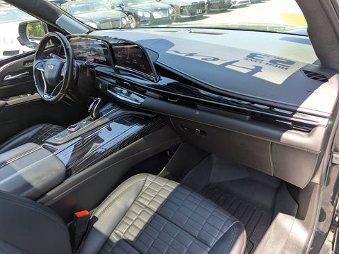 Used 2023 Cadillac Escalade V AWD/4WD image 37