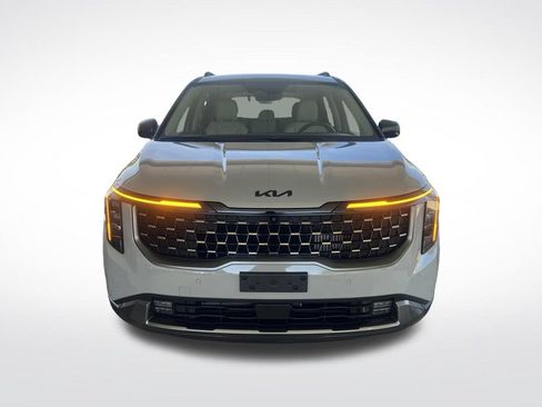 Certified 2025 Kia Carnival SX w/ SX Dark Edition Package FWD image 2
