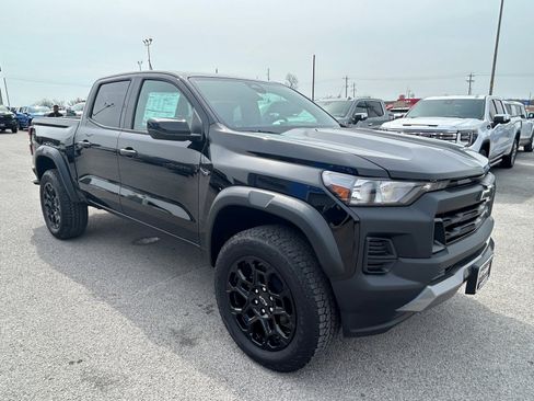 New 2026 Chevrolet Colorado Trail Boss AWD/4WD image 2