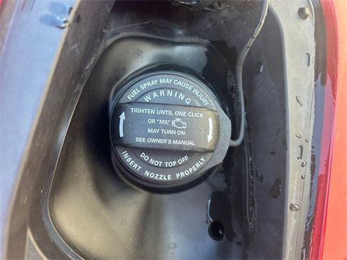 Used 2022 Volkswagen Tiguan SE image 17