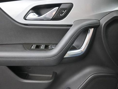 Used 2019 Chevrolet Blazer LT w/ Sun and Wheels Package image 23