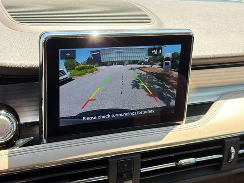 Used 2020 Lincoln Corsair FWD w/ Premium Package image 25