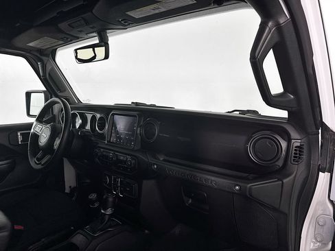 Used 2022 Jeep Wrangler Unlimited Sport AWD/4WD image 28