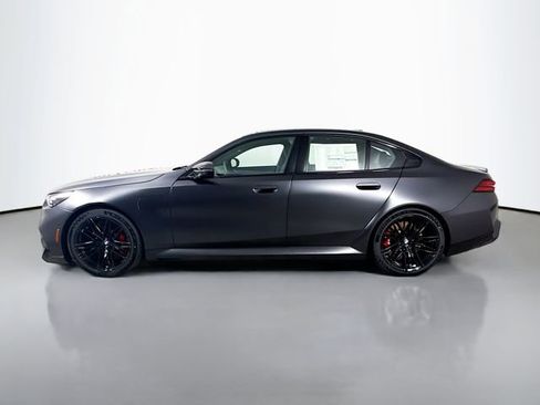 New 2026 BMW M5 image 4