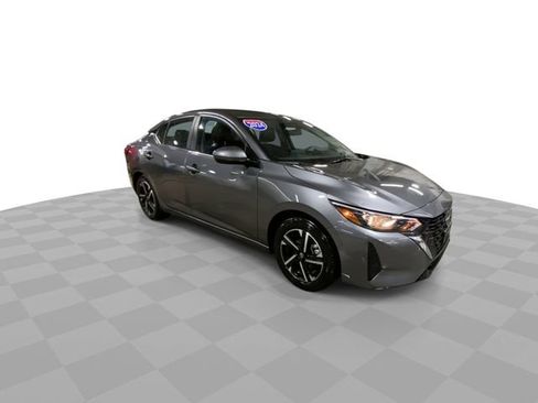Used 2024 Nissan Sentra SV image 4