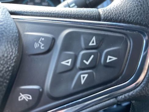 Used 2018 Chevrolet Cruze LT w/ Convenience Package image 17