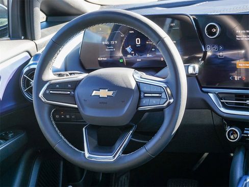 New 2026 Chevrolet Equinox EV LT image 14