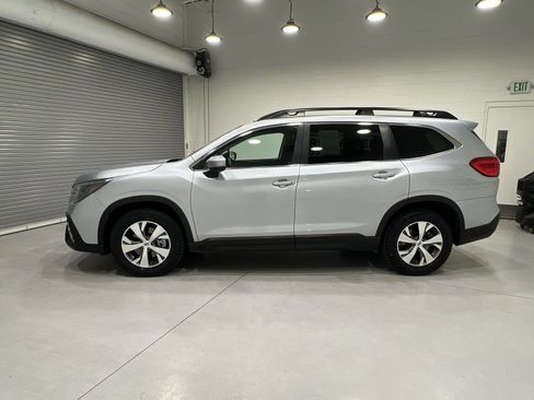 Used 2024 Subaru Ascent Premium w/ Convenience Package AWD/4WD image 5