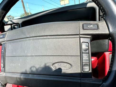 Used 1991 Ford Mustang LX image 22