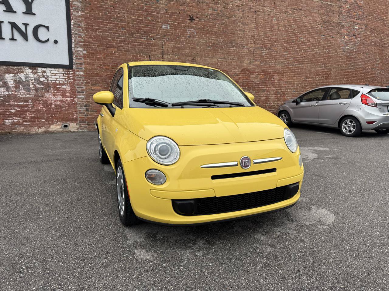 Used 2014 FIAT 500 Pop FWD image 2