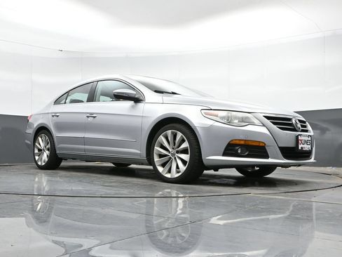 Used 2010 Volkswagen CC Luxury FWD image 37