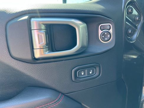 Used 2020 Jeep Wrangler Unlimited Rubicon w/ LED Lighting Group AWD/4WD image 21
