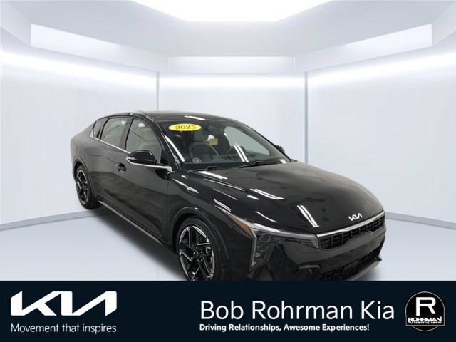 Used 2025 Kia K4 GT-Line w/ GT-Line Premium Package FWD image 8