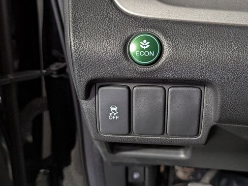 Used 2013 Honda CR-V LX image 26