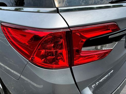 Used 2023 Honda Odyssey Touring image 23