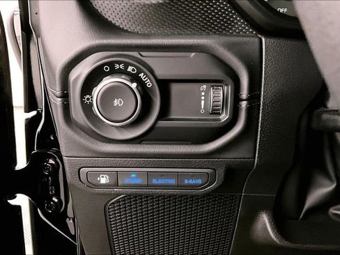Used 2025 Jeep Wrangler Unlimited Rubicon 4xe w/ Safety Group AWD/4WD image 36