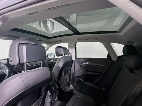 Used 2021 Audi Q5 Premium w/ Convenience Package image 26