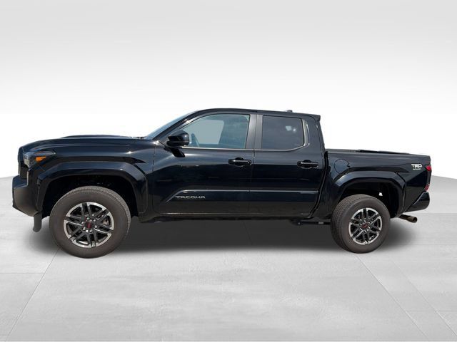 Used 2024 Toyota Tacoma TRD Sport AWD/4WD image 8