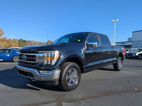 Used 2023 Ford F150 Lariat w/ Trailer Tow Package image 9