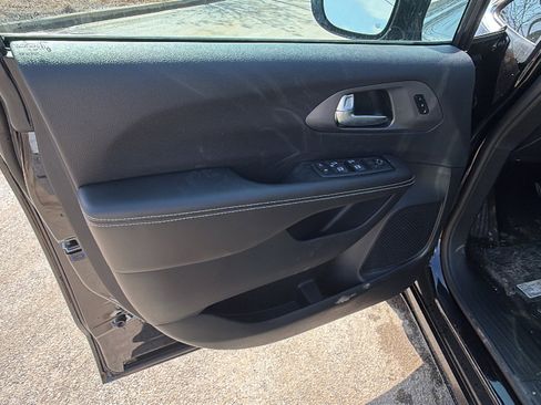 New 2026 Chrysler Pacifica Select image 14