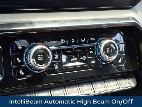 Used 2024 GMC Sierra 2500 AT4X image 34