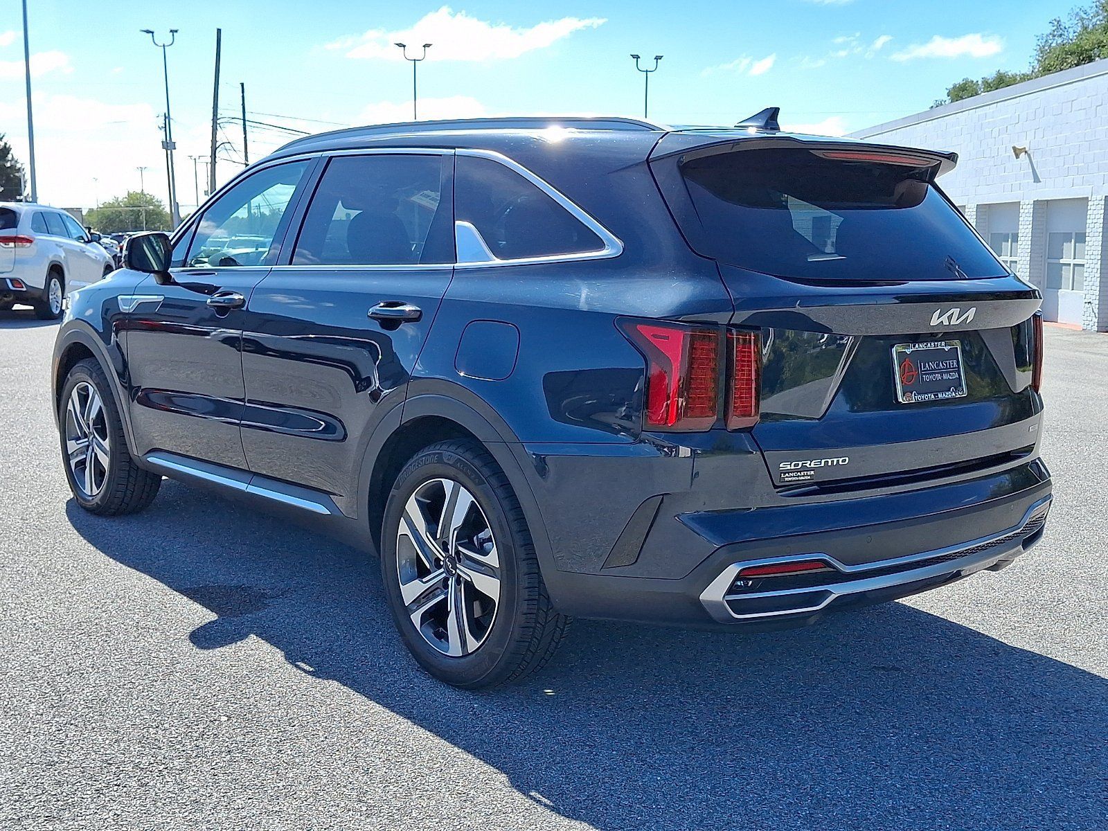 Used 2023 Kia Sorento EX AWD/4WD image 5
