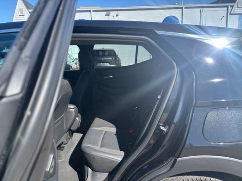 Used 2025 Buick Encore GX Preferred image 23