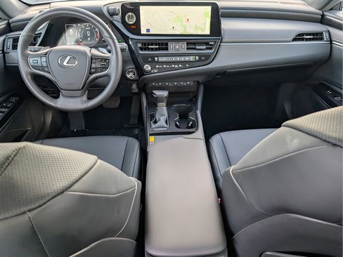 Used 2025 Lexus ES 350 w/ Premium Package FWD image 12